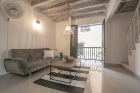Gastelbondo Duplex - 2 Bdr - Hot Water - Downtown